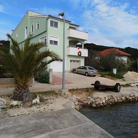 Apartamento Admiral Brbinj Exterior foto