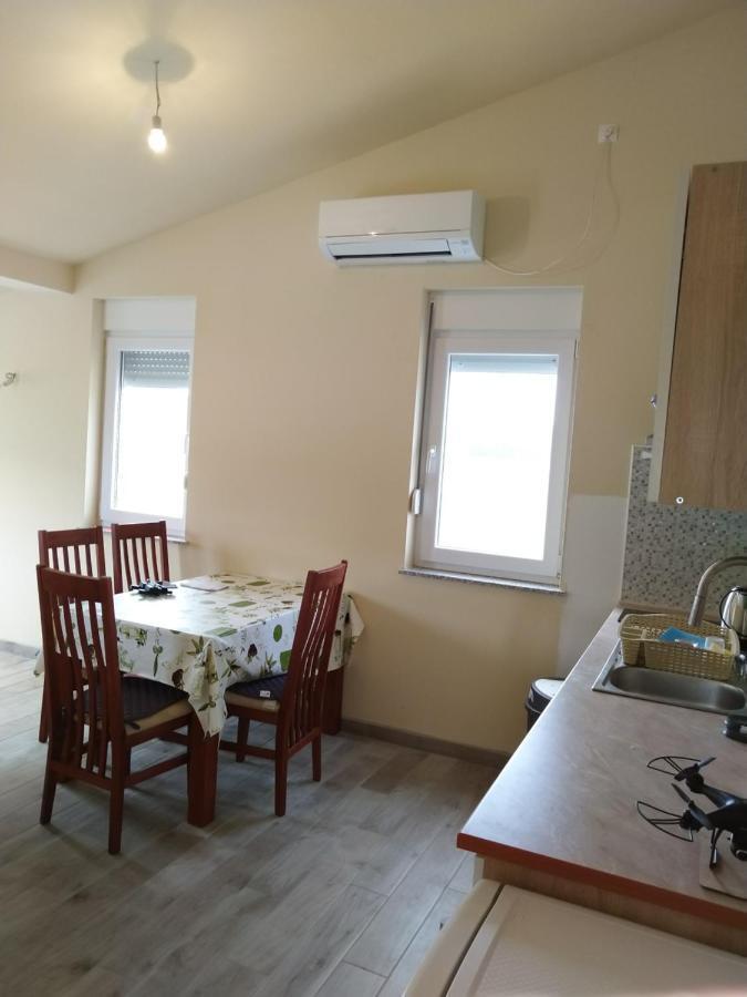 Apartamento Admiral Brbinj Exterior foto